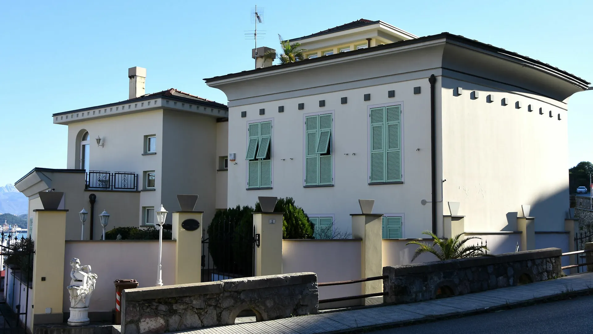 *** Gæstehus Villa Nina La Spezia Italien